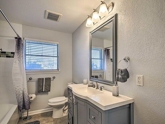 3rd image of 474 Springwood Ln