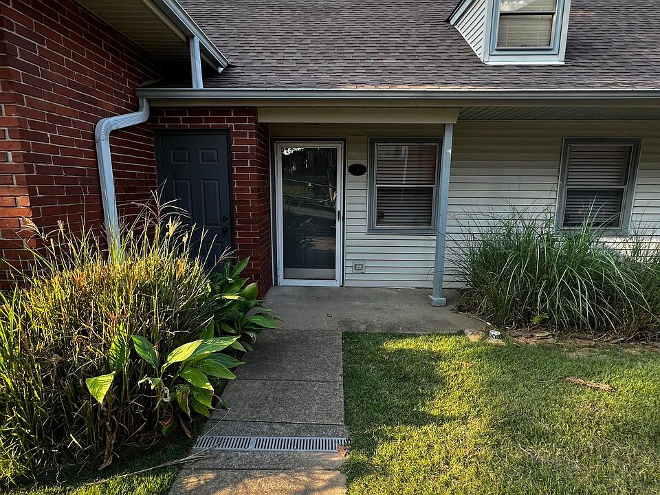 1st image of 2221 Wentwood Valley Dr APT 3
