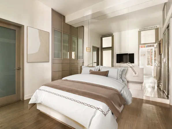 39 1/2 Crosby Street image 8 of 11