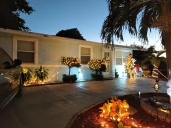 1149 W 36th Street W, Riviera Beach, FL 33404