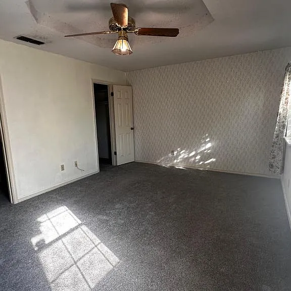 2704 Ashley Ct — Photo 6