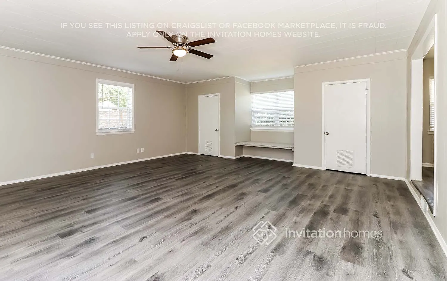 310 E Huitt Ln Euless, TX 76040 — Photo 4