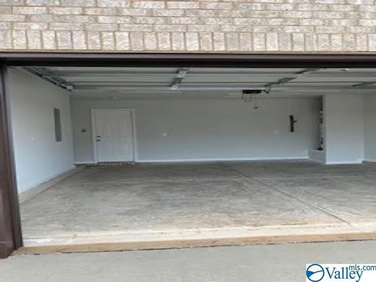 152 Sublett Dr — Photo 21