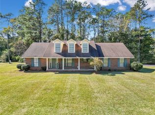 1114 Blackshear Hwy, Baxley, GA 31513