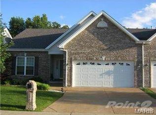 276 Strayhorn Dr, Saint Peters, MO 63376