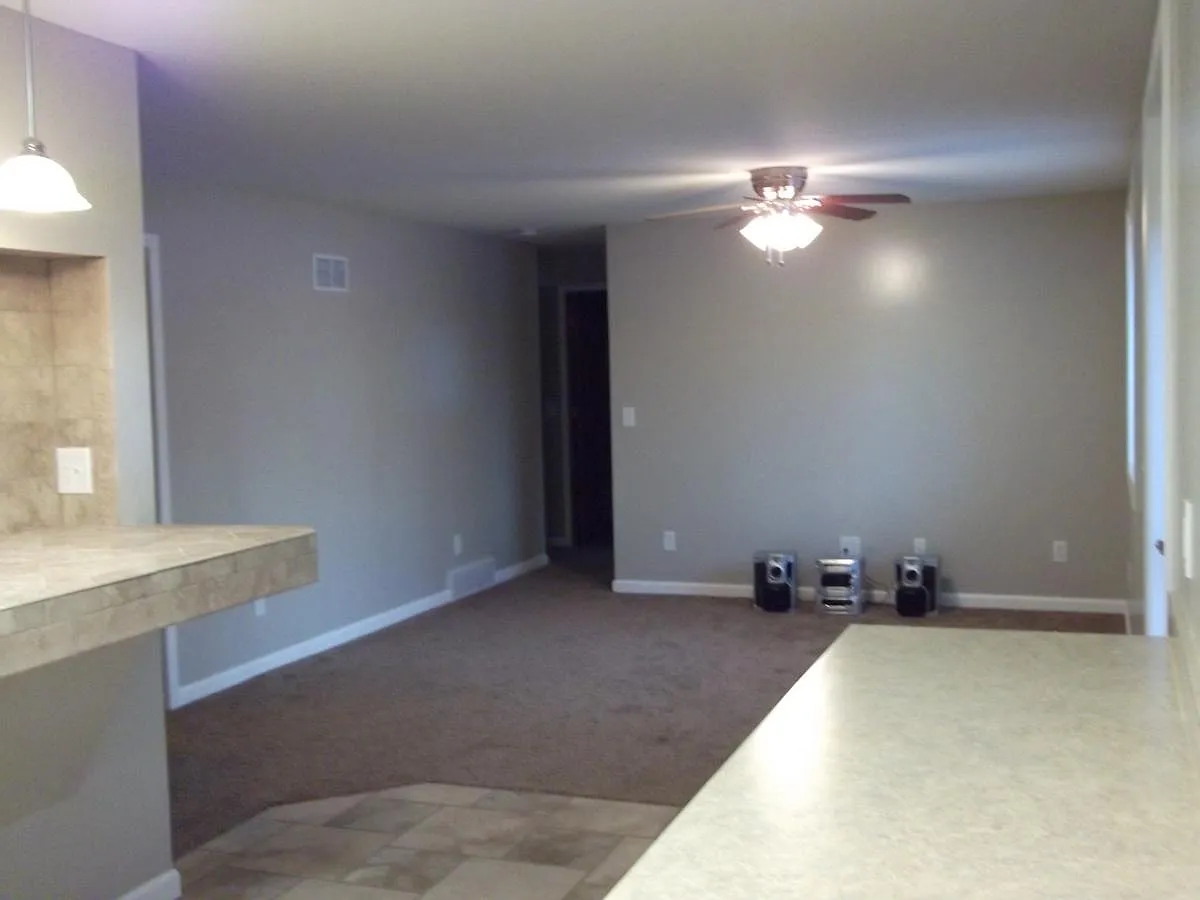 Living Room - 2015 Parkway Dr #B