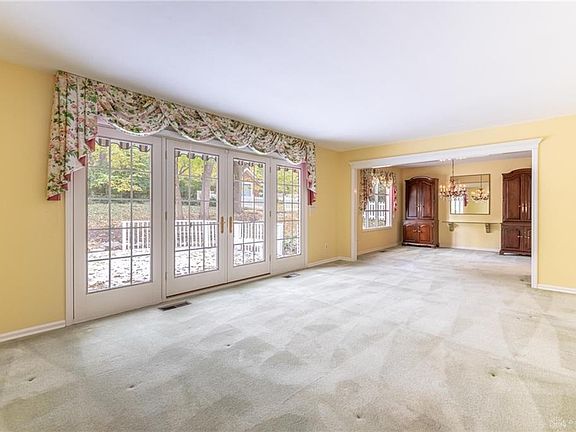 4th image of 5041 Jameswood Cir