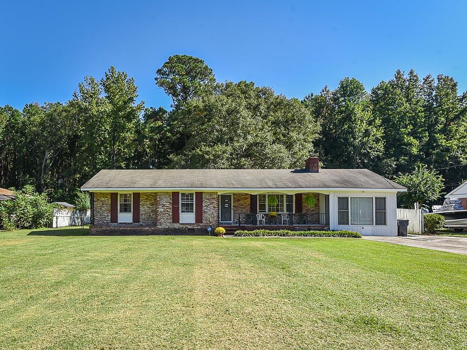1st image of 208 Redwood Trl