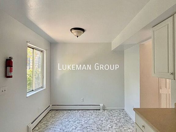 3rd image of 726-730 Pioneer St #4