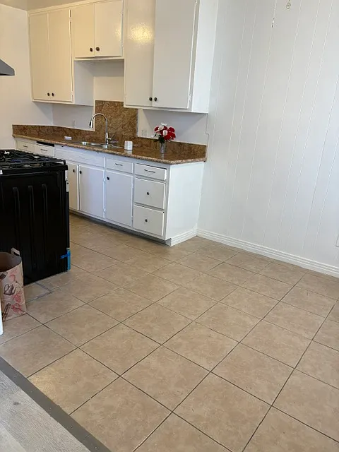 6727 Irvine Ave — Photo 4