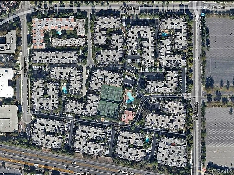 21500 Burbank Blvd #112 — Photo 37