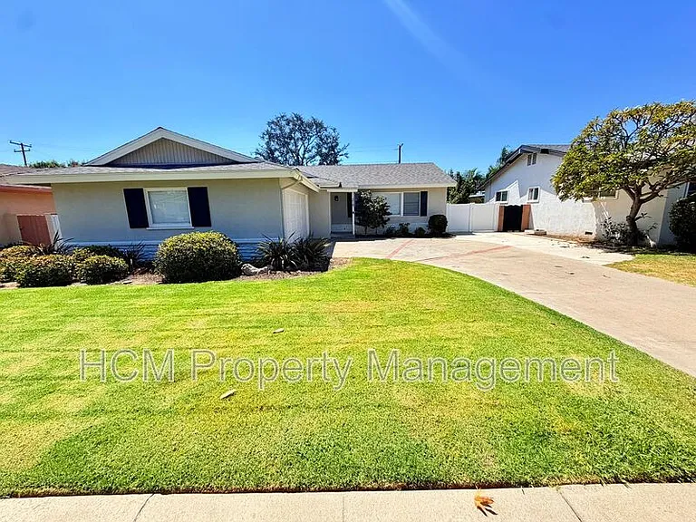 318 S California St — Photo 2