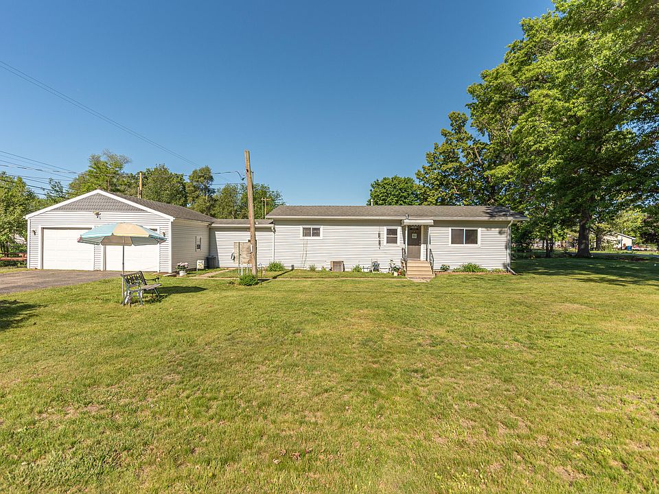 1st image of 9437 Cady Rd
