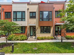 106 Cambria Walk, Alexandria, VA 22304