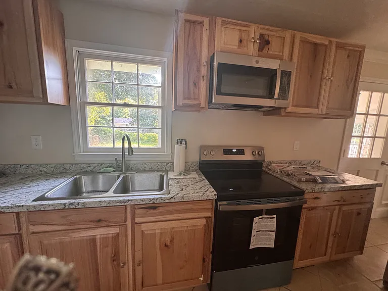 270 Castlegate Cir #1 — Photo 7