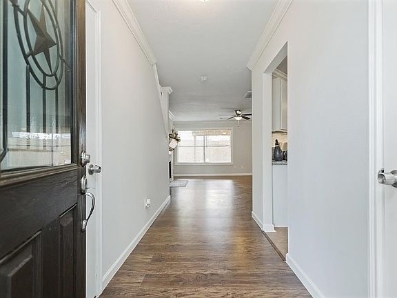 5th image of 11843 Sunny Stream Dr