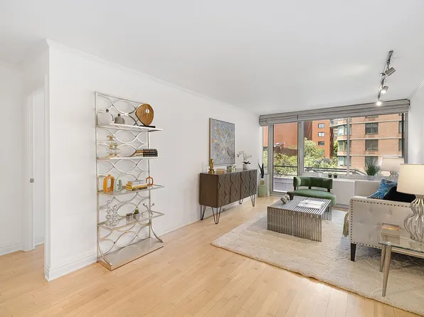 404 E 79th St APT 4A, New York, NY 10075