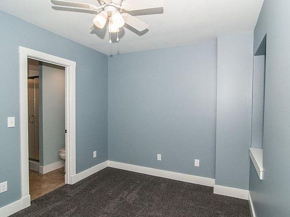 5th image of 1262 Delta Ave #2