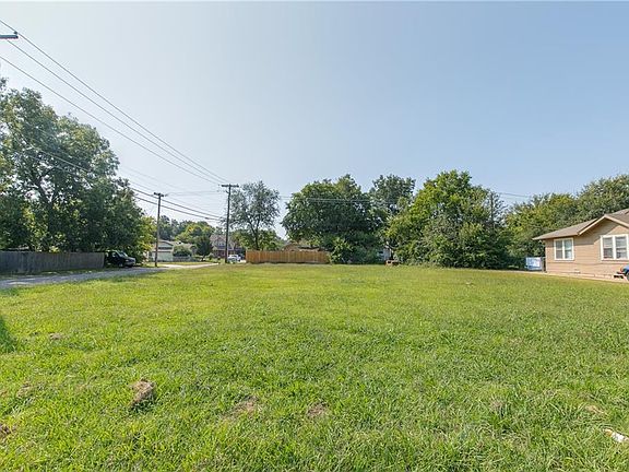 5th image of 1500 NW 46th St