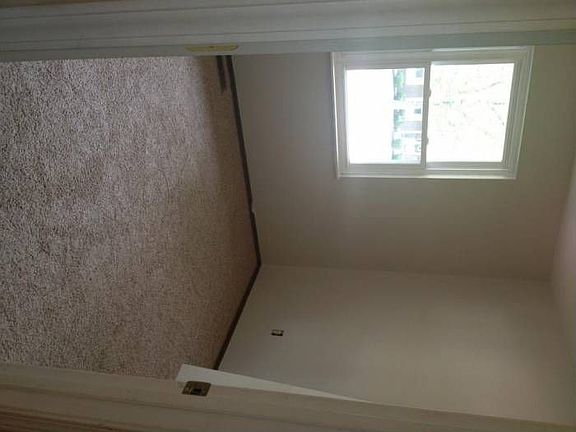 2nd Bedroom 10 x 11'2