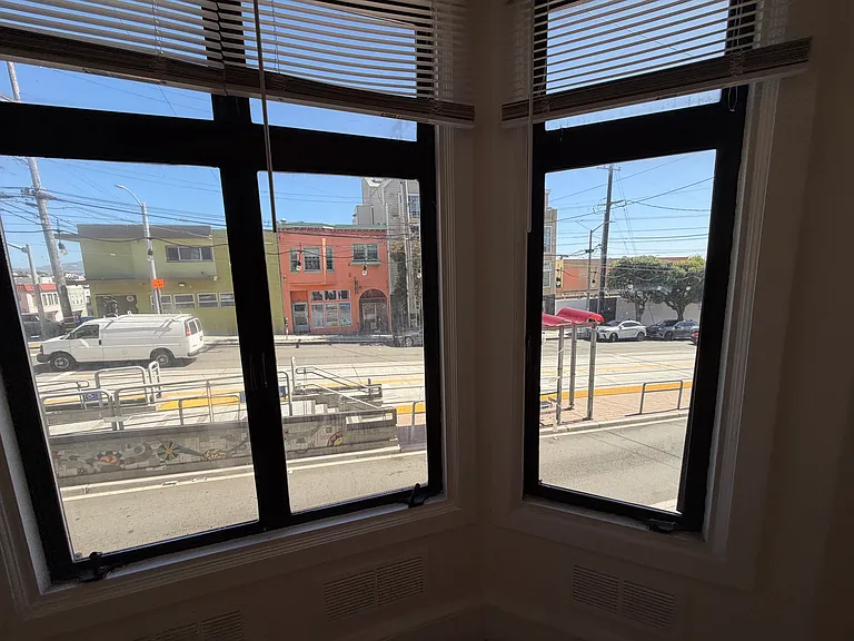 810 Taraval St #C — Photo 11