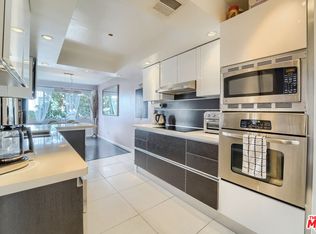 910 S Holt Ave APT 104, Los Angeles, CA 90035