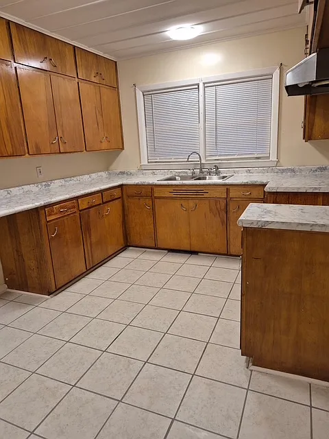 2 bed, 1000 sqft, $1,195 — Photo 3