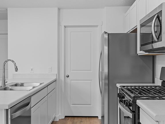 6th image of this home