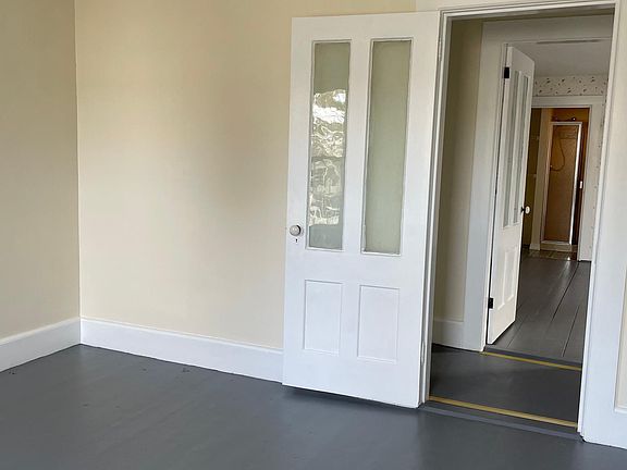 2nd image of 108 High St #3