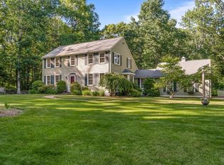 9 Deepwoods Dr, Natick, MA 01760