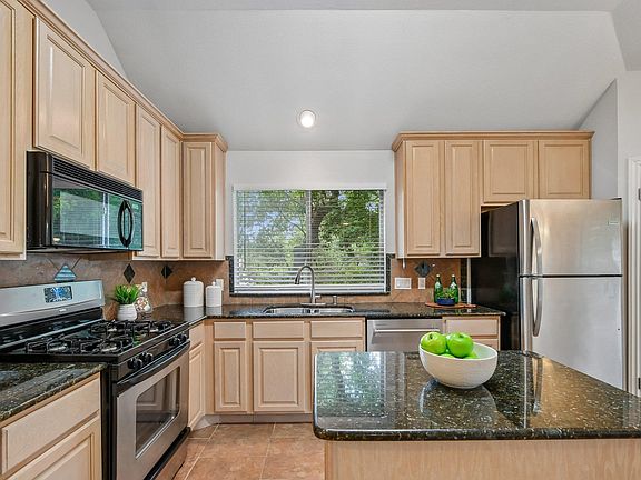 3rd image of 3903 Wharton Ct
