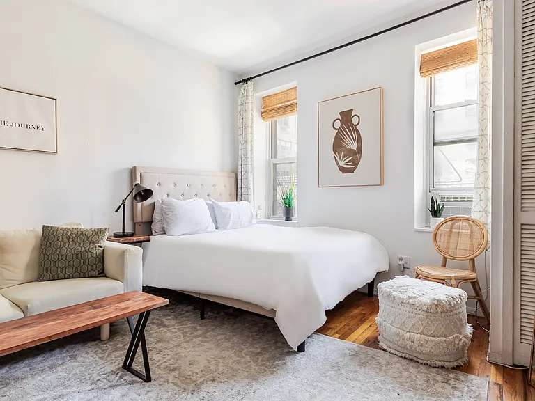 765 Washington St #2W — Photo 4