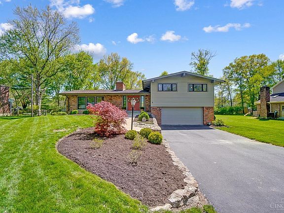 2nd image of 9059 Foxhunter Ln