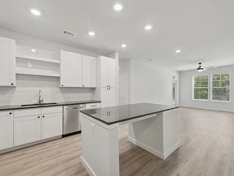 Ascend Brightleaf Apartments — Photo 44