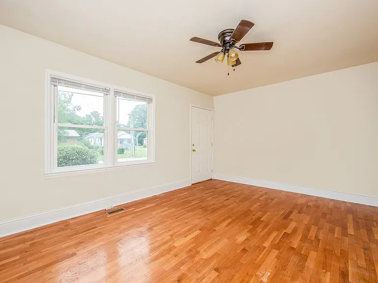 1203 Turnpike Rd — Photo 23