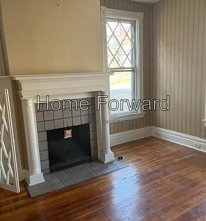 5th image of 818 High St