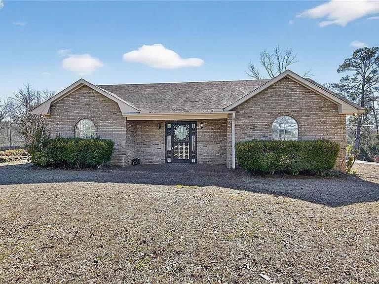 1st image of 125 Lee Road 450