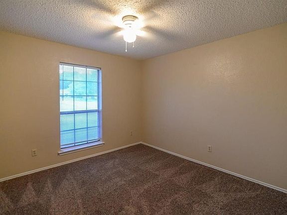 5th image of 5326 Anchor Cove Cir