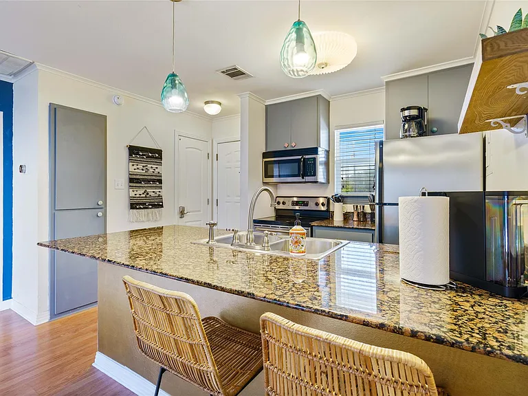 1422 Collier St #214 — Photo 6