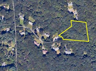 55 Pardons Wood Ln, East Greenwich, RI 02818