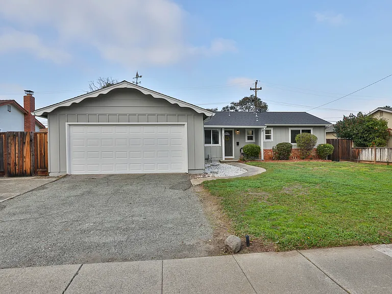 20087 Pacifica Dr — Photo 20