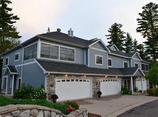 812A River Rdg, Eagle River, WI 54521