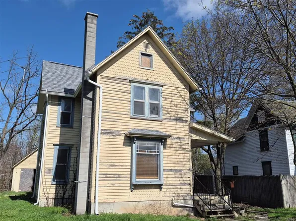 105 Hamilton St, Penn Yan, NY 14527