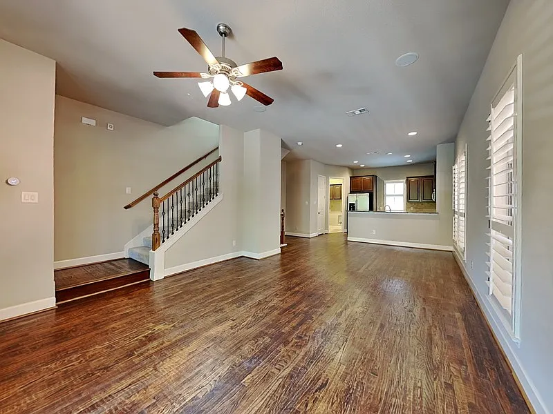 Building Photo - 2222 Marilla St