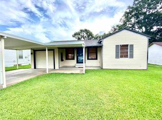 3148 Elm Ave, Groves, TX 77619