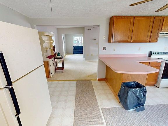 4th image of 23 Lee St
