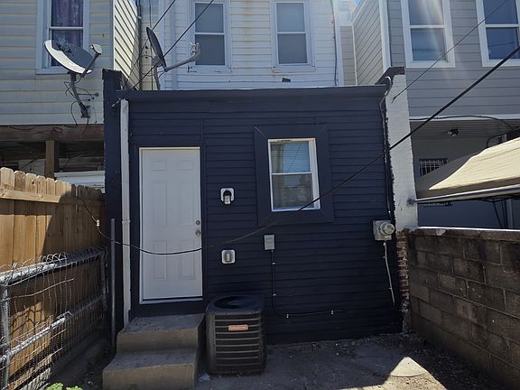 4th image of 421 N Kenwood Ave
