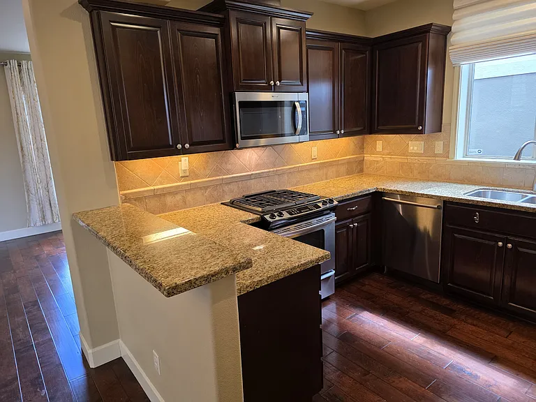 16360 NW Rossetta St — Photo 10