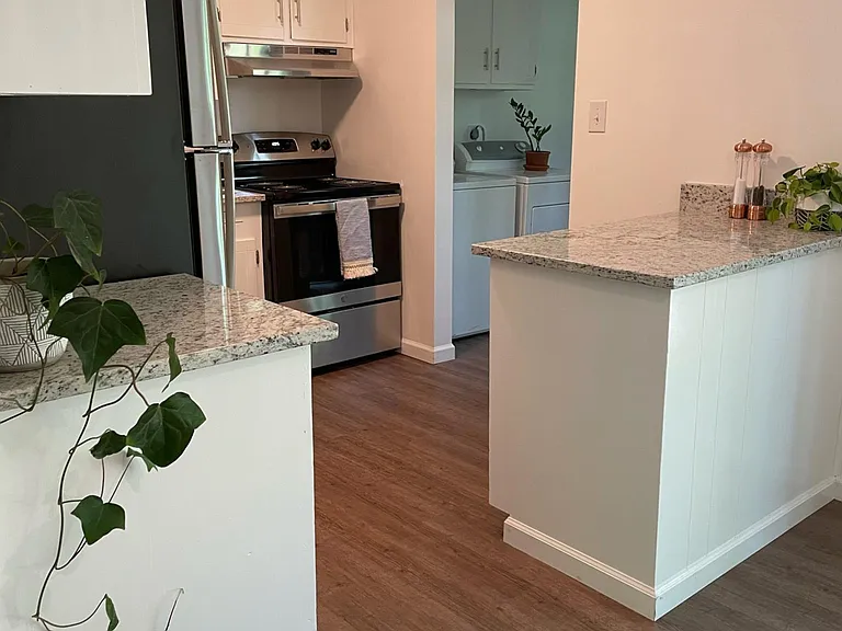 608 Carolina Ave — Photo 5