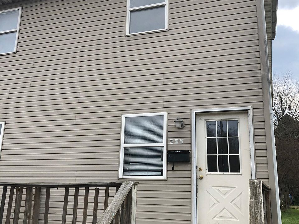 1st image of 946 Putnam Ave #946